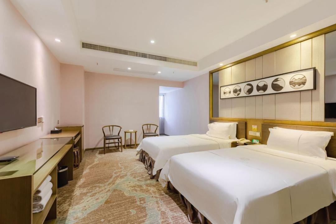 Lnsail Hotel Shenzhen Luohu Port Railway Station Exterior photo