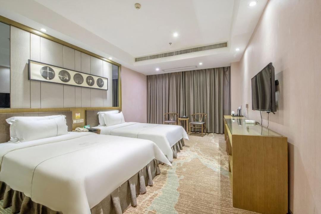 Lnsail Hotel Shenzhen Luohu Port Railway Station Exterior photo